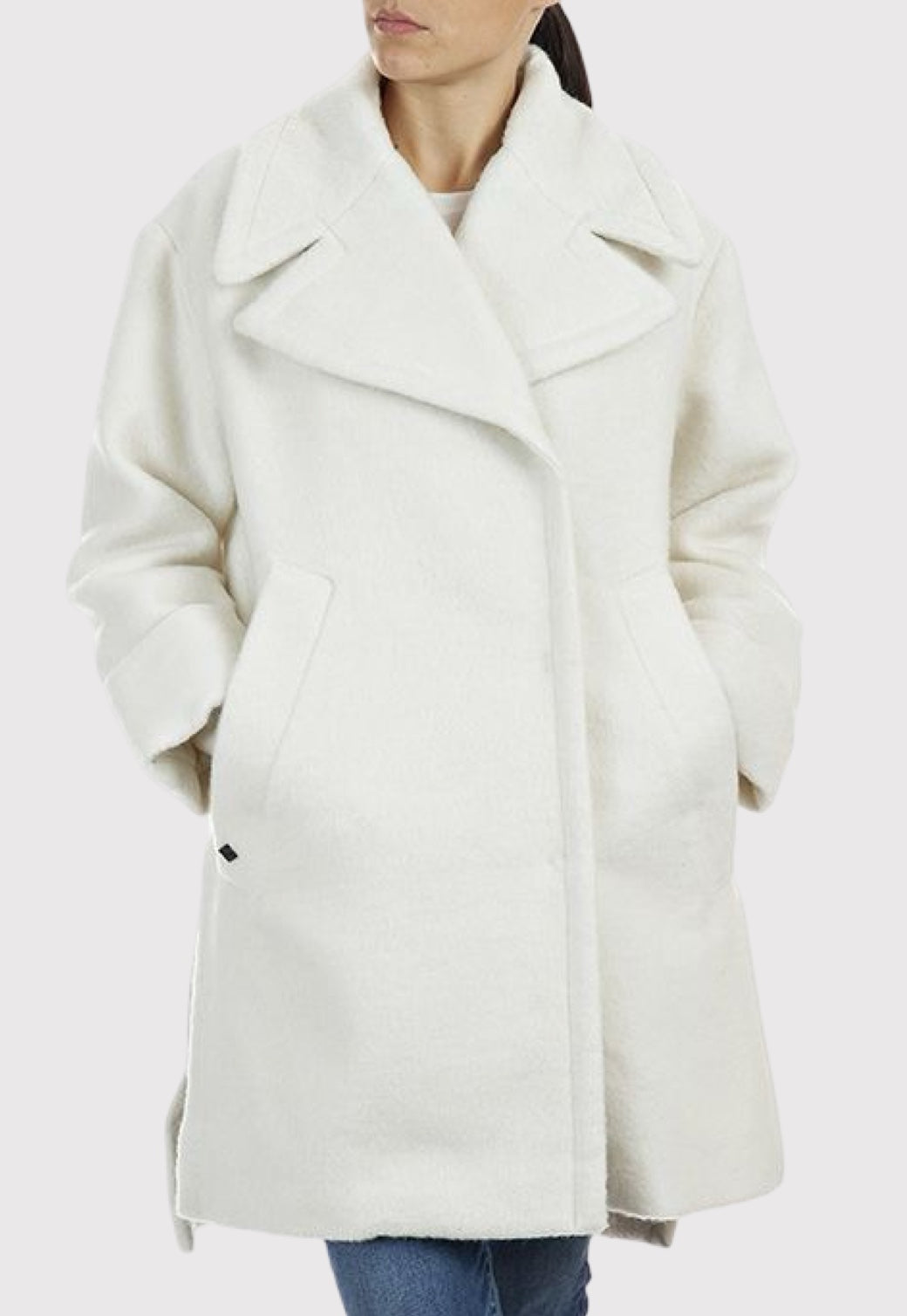 מעיל ארוך לנשים בצבע לבן