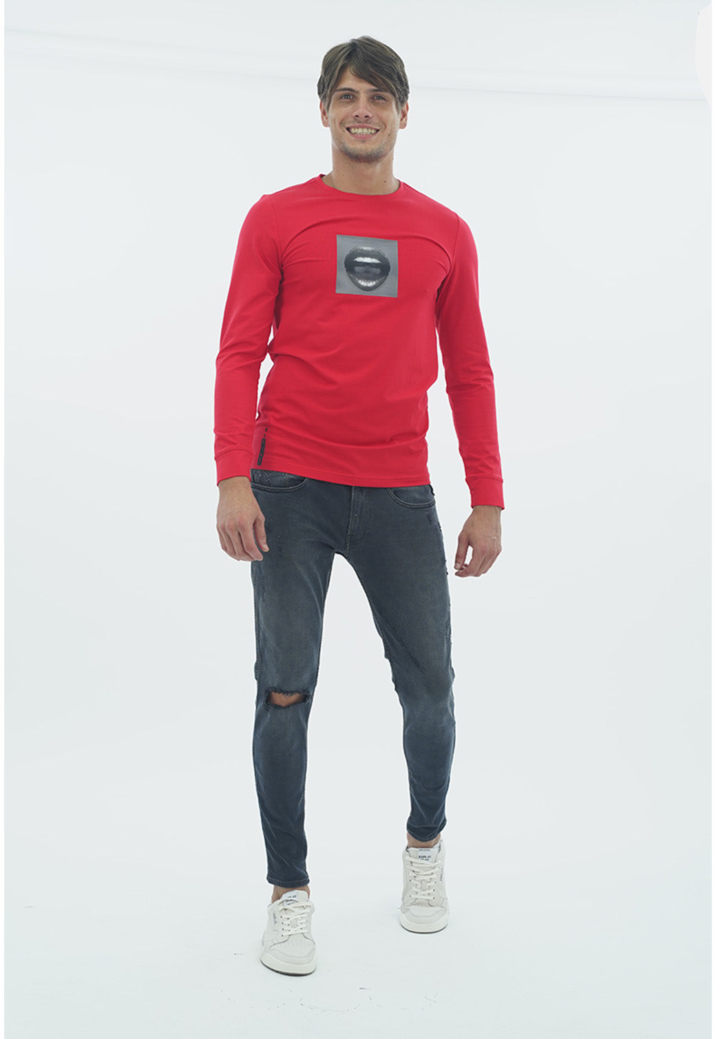 טי-שירט לגברים בצבע אדום עם הדפס גרפי