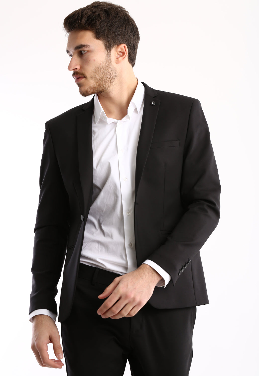 בלייזר לגברים בצבע שחור גזרת SLIM FIT מחויטת