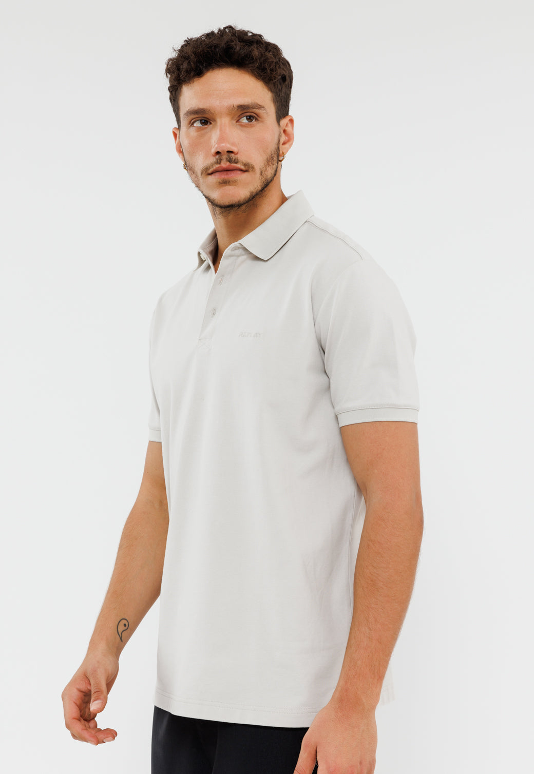 חולצת פולו קצרה מבד פיקה לגברים בצבע אפור