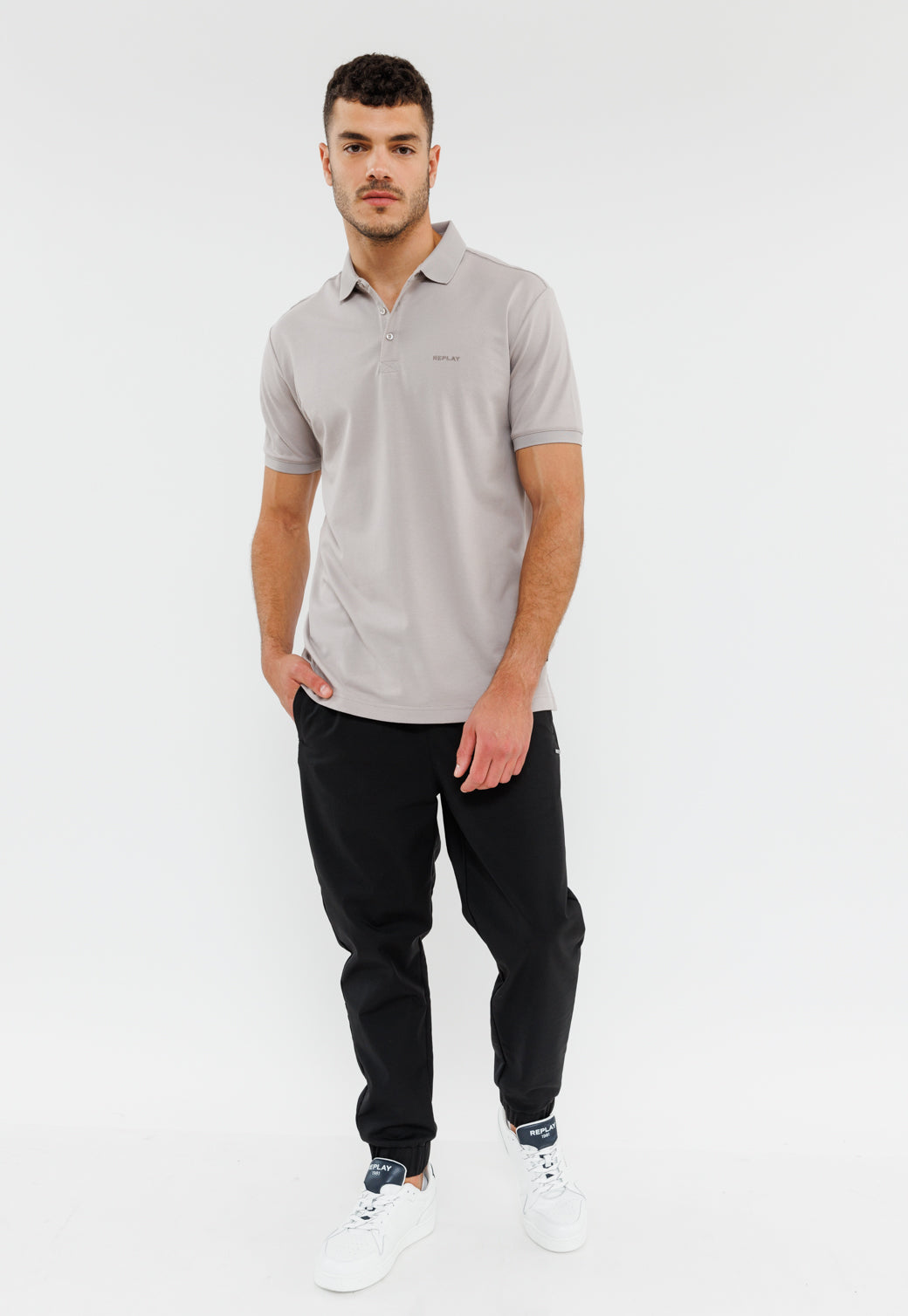 חולצת פולו קצרה מבד פיקה לגברים בצבע חום