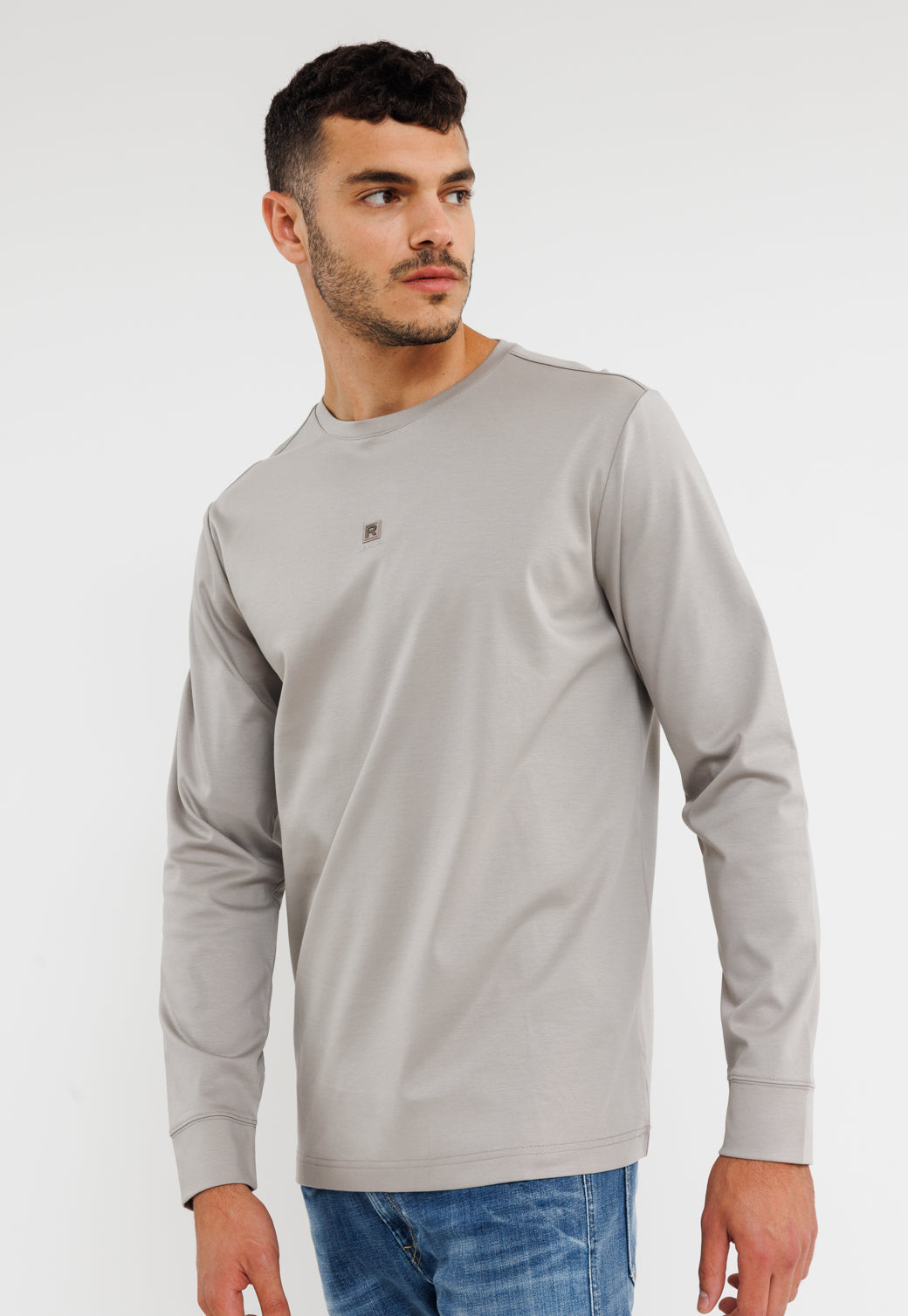 חולצת טי שירט ארוכה בצבע אפור