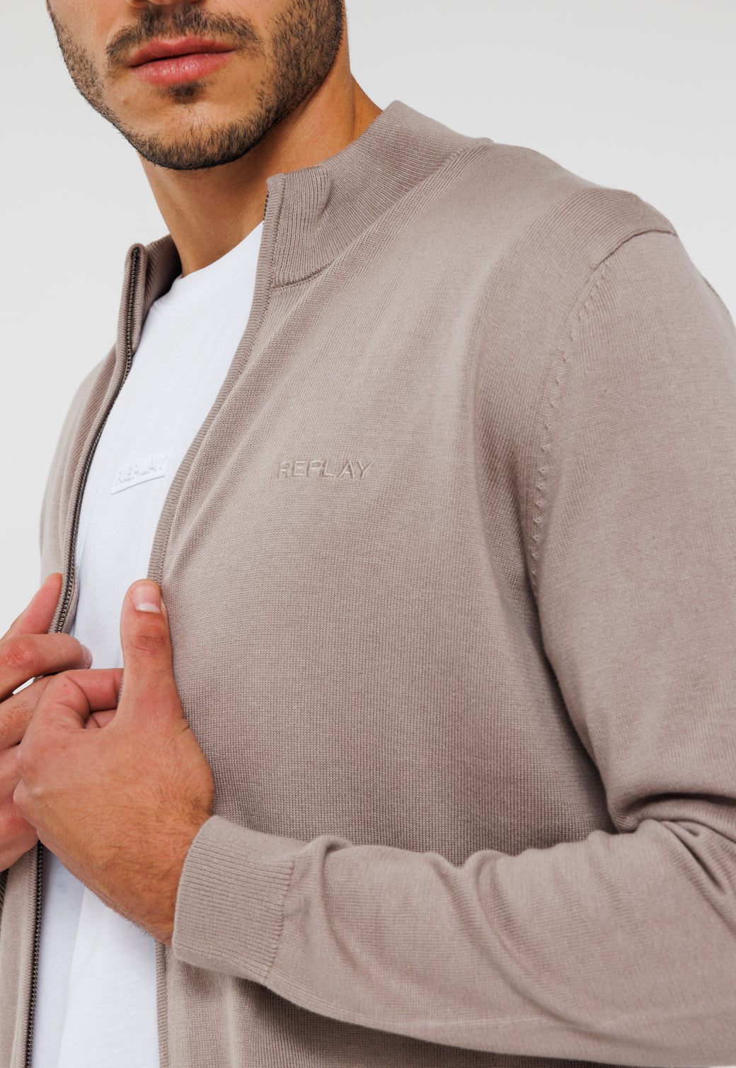 סריג עם רוכסן לגברים בצבע שחור