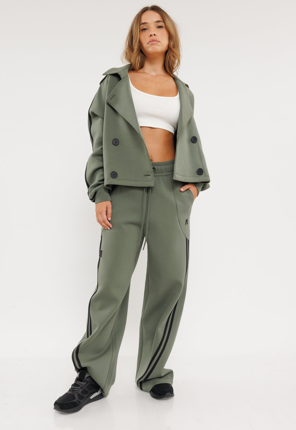 מכנסיים רחבים עם פסי צד בגוון ירוק