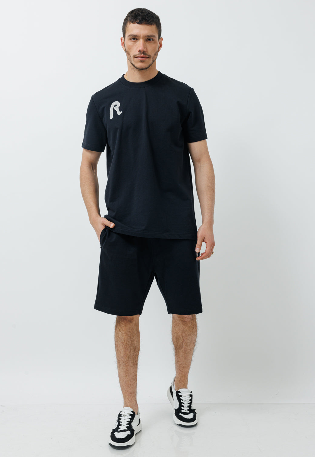 חליפת 2 חלקים טרי קצרה לגברים בצבע שחור