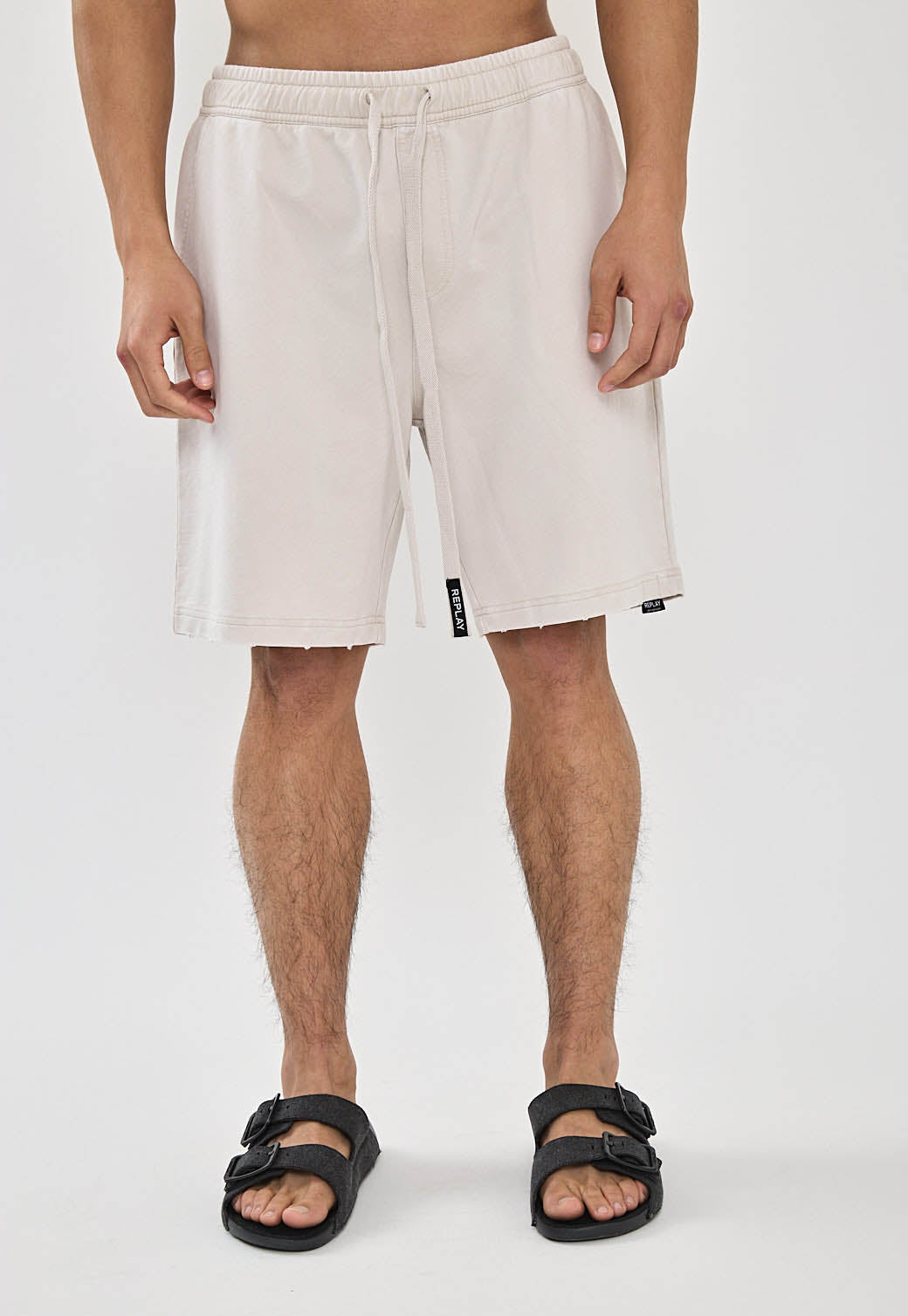 מכנסיים קצרים לגברים מבד טרי בצבע אבן