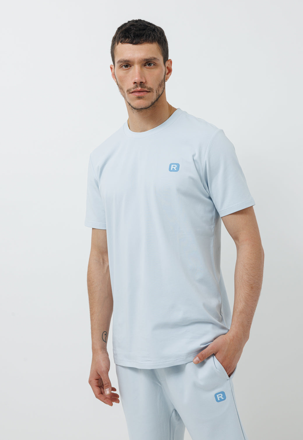 חליפת טרנינג קצרה לגברים בצבע תכלת