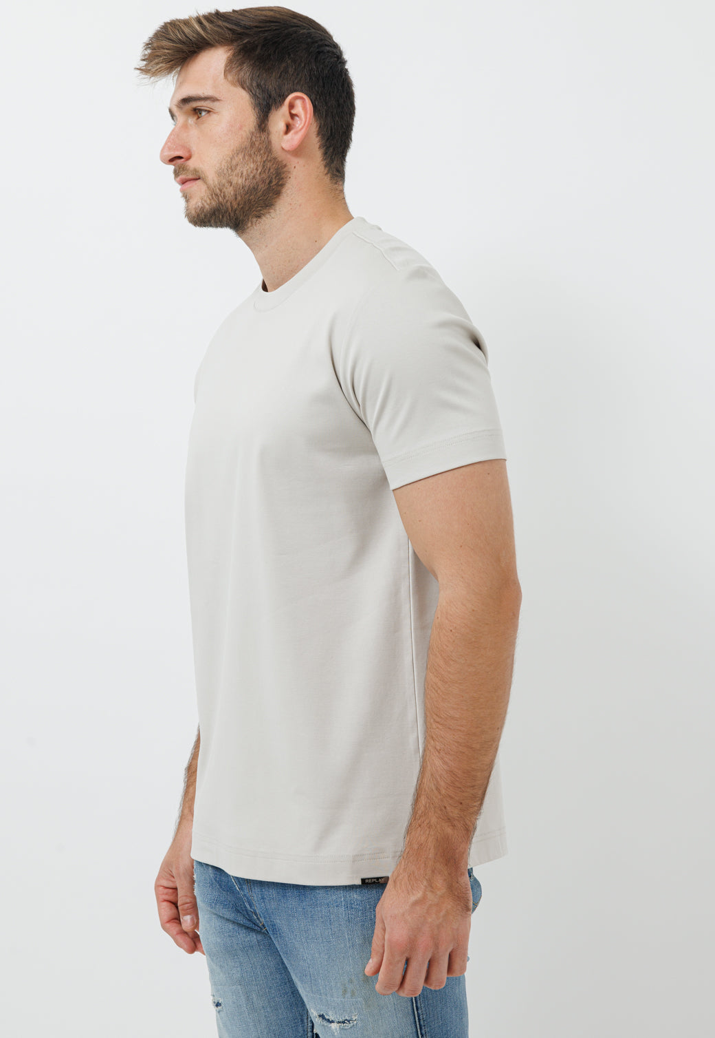 טי-שירט לגברים בצבע אבן