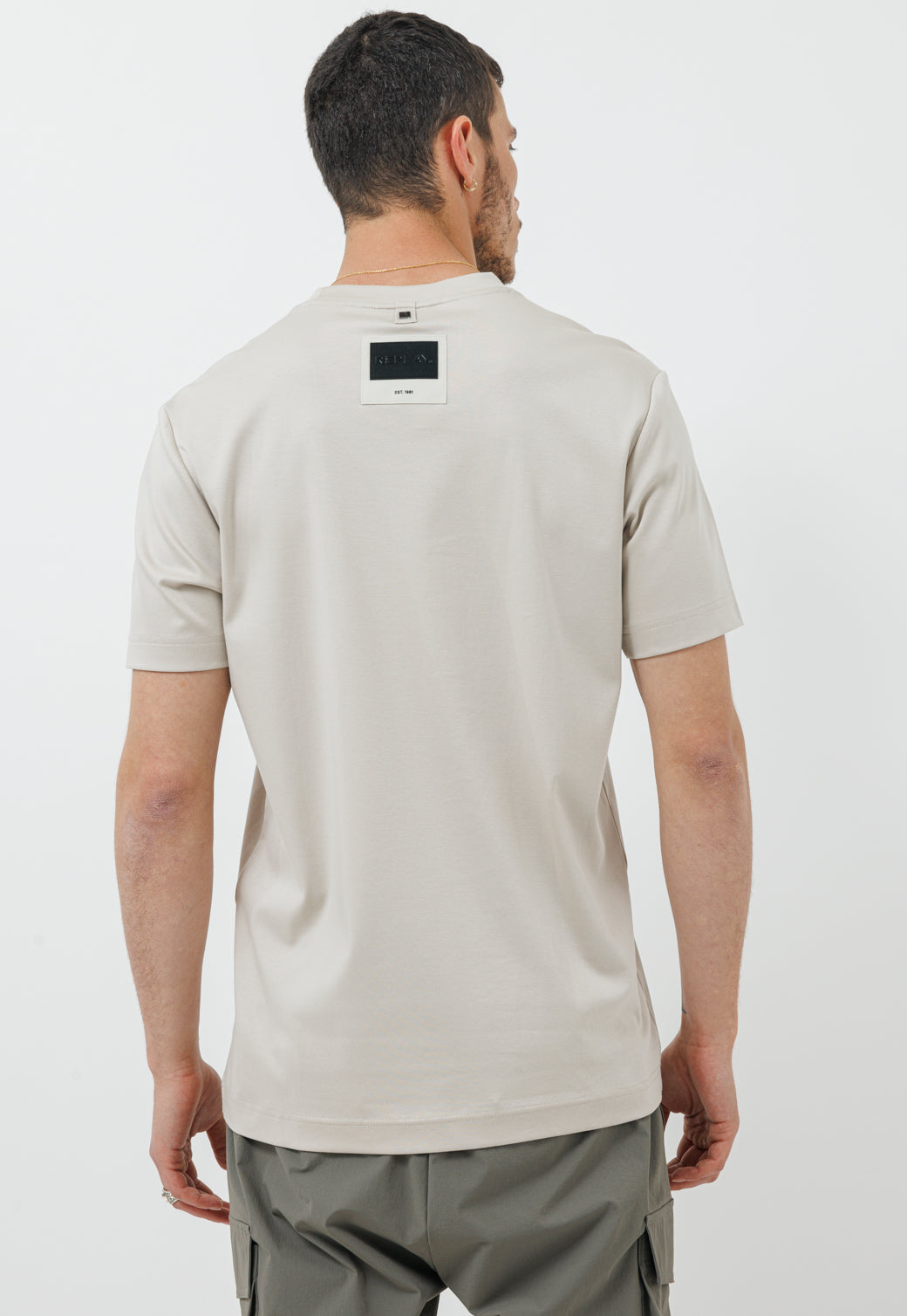 טי שירט קלאסית בגוון אבן לגברים