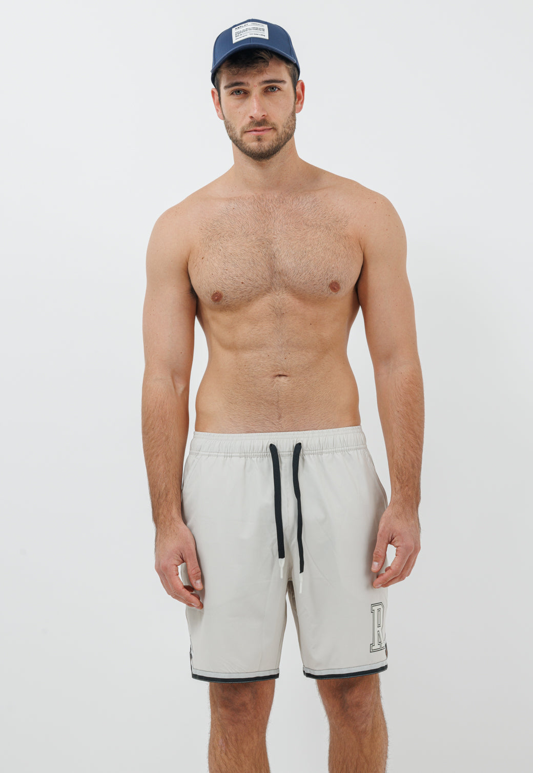 בגד ים לגברים בצבע אבן עם לוגו R