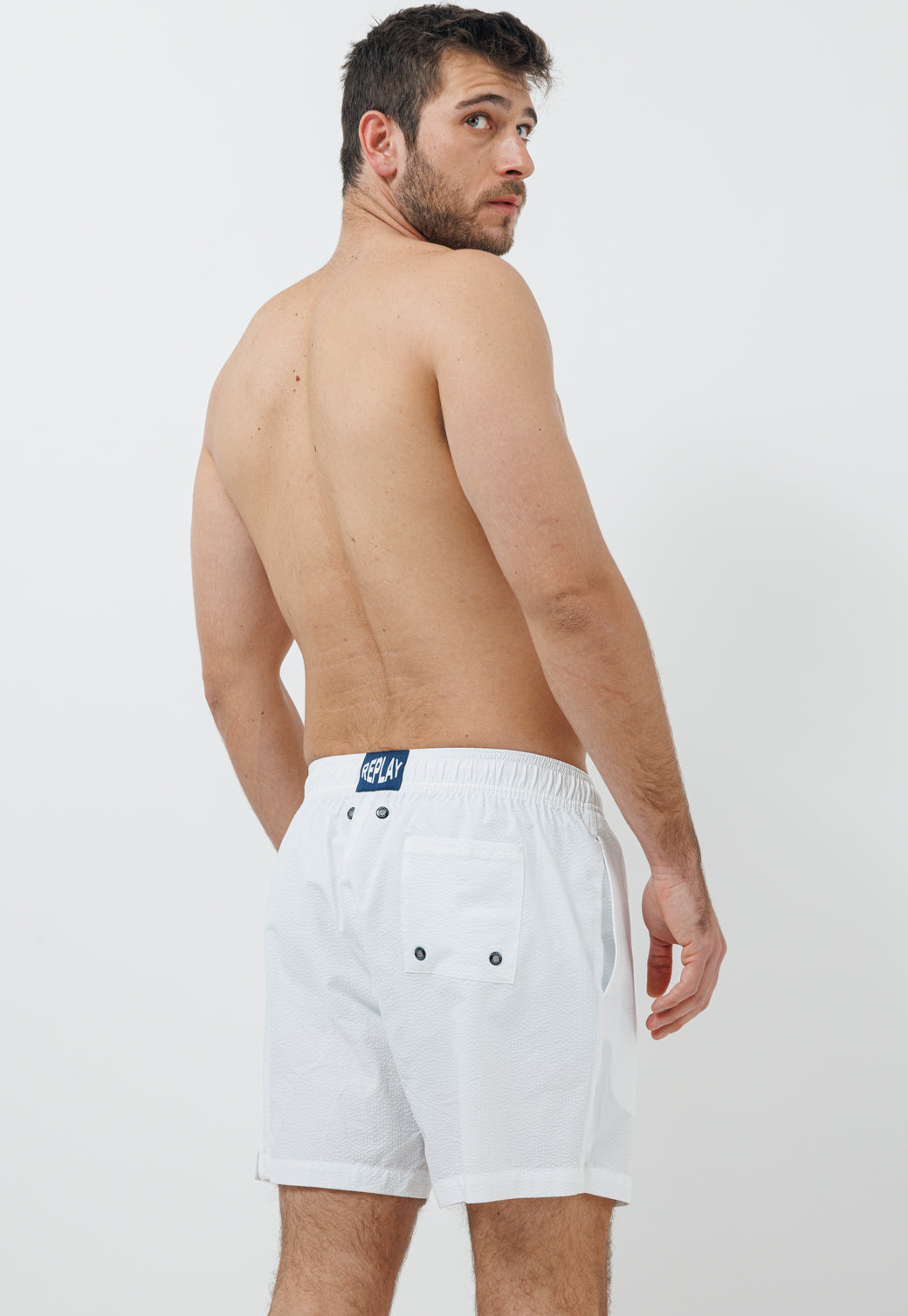 בגד ים לגברים בצבע לבן