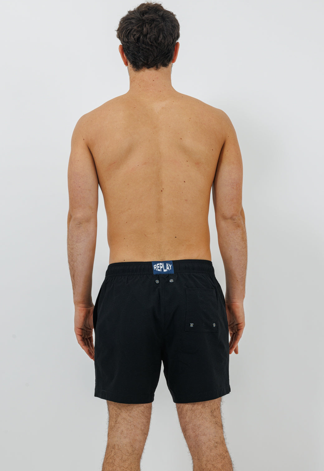 בגד ים לגברים בצבע שחור