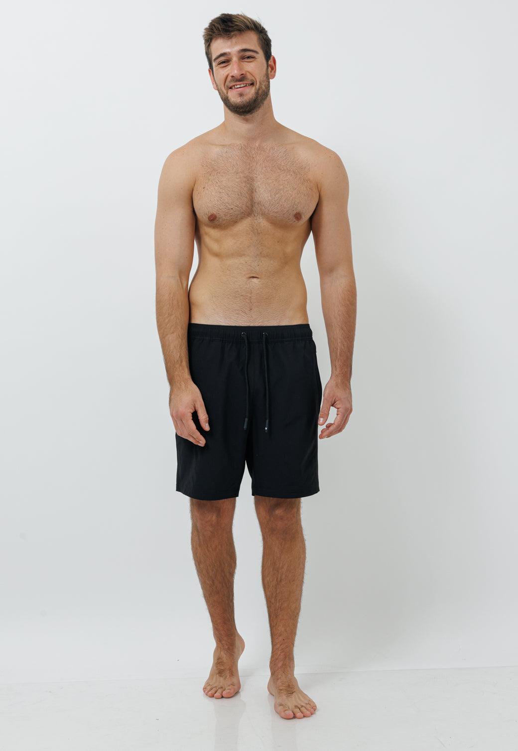 בגד ים לגברים בצבע שחור