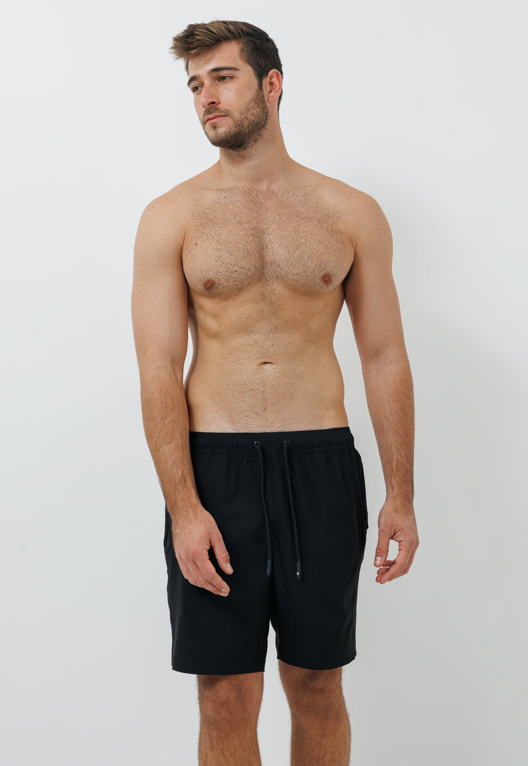 בגד ים לגברים בצבע שחור