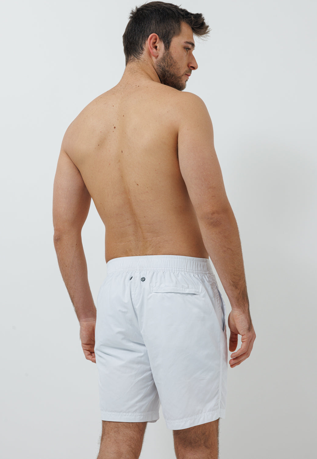 בגד ים לגברים בצבע לבן