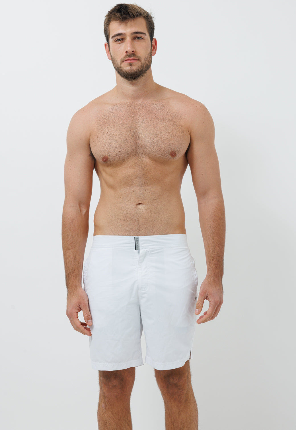 בגד ים לגברים בצבע לבן