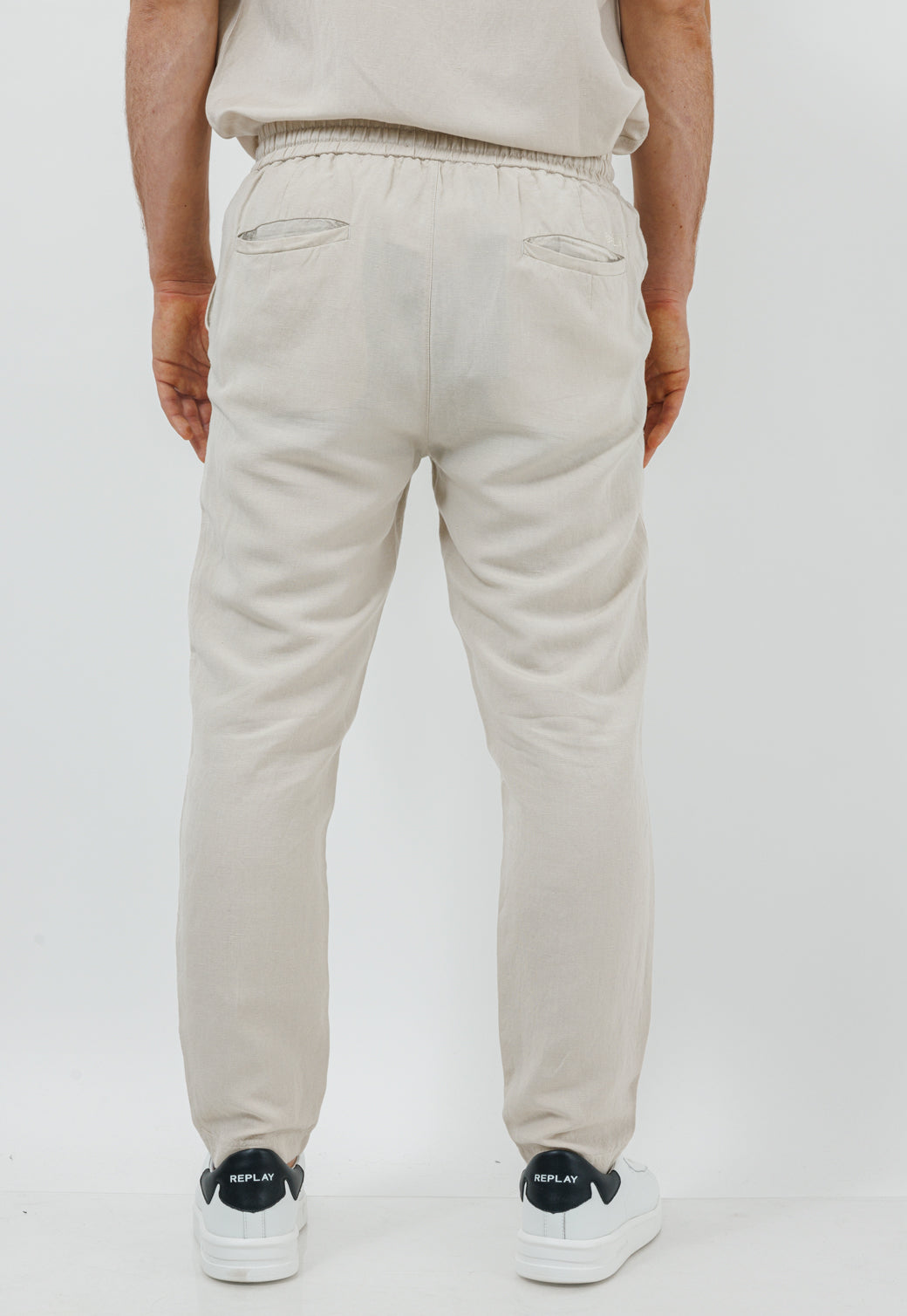 מכנס ארוך לגברים מבד פשתן בגוון בז'