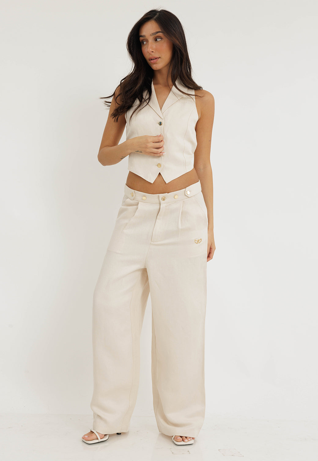 מכנסיים ארוכים לנשים בצבע בז'