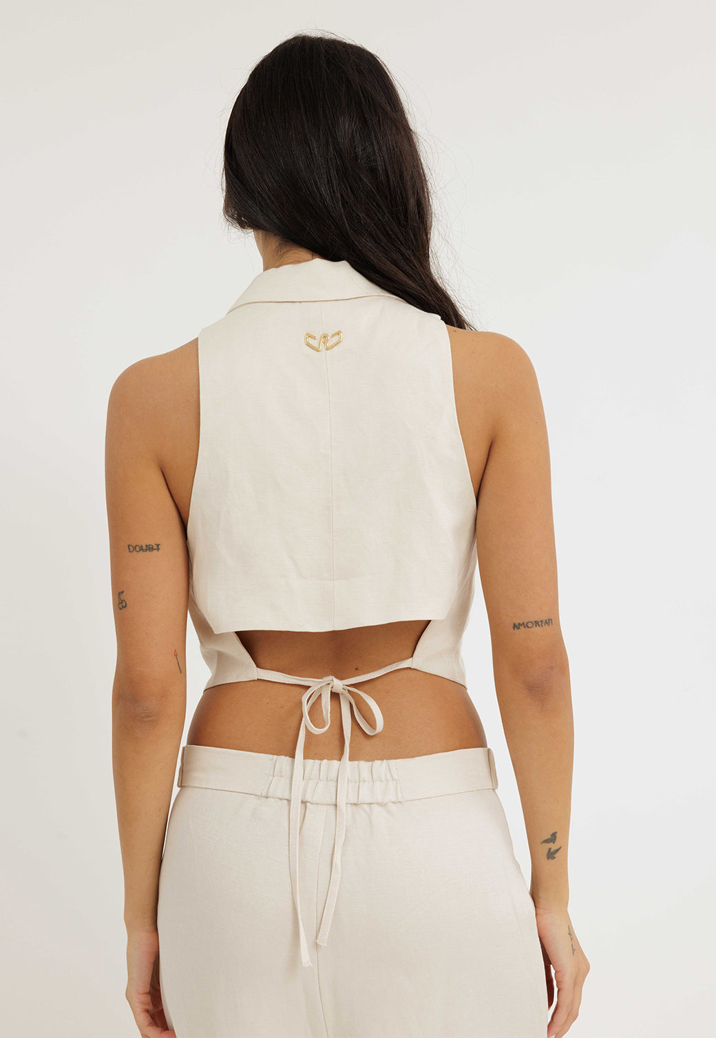 טופ מחויט קשירה בגב לנשים