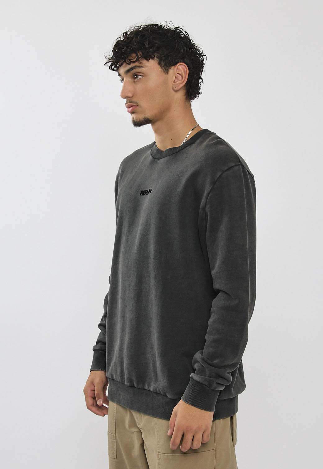 סווטשירט לגברים בצבע שחור עם הדפס