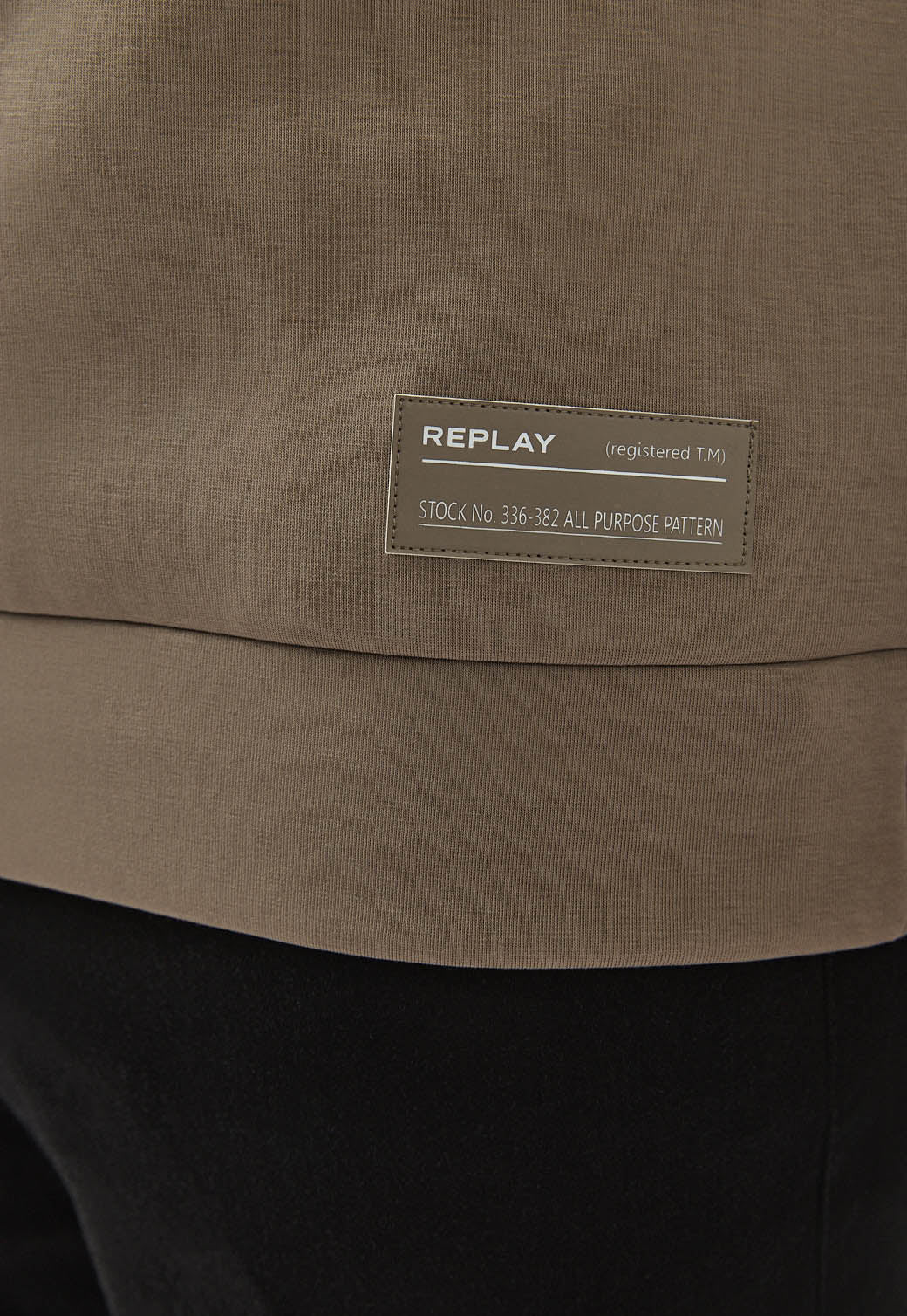 סווטשירט לגברים בצבע חום בהיר