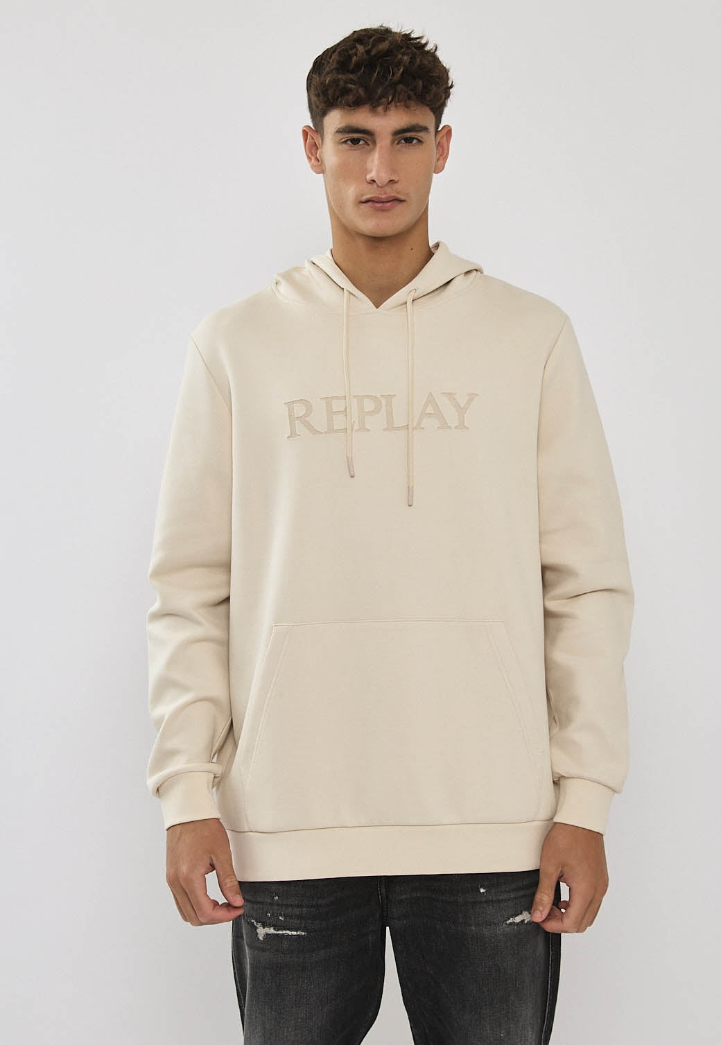 קפוצ’ון לגברים בצבע בז' עם לוגו