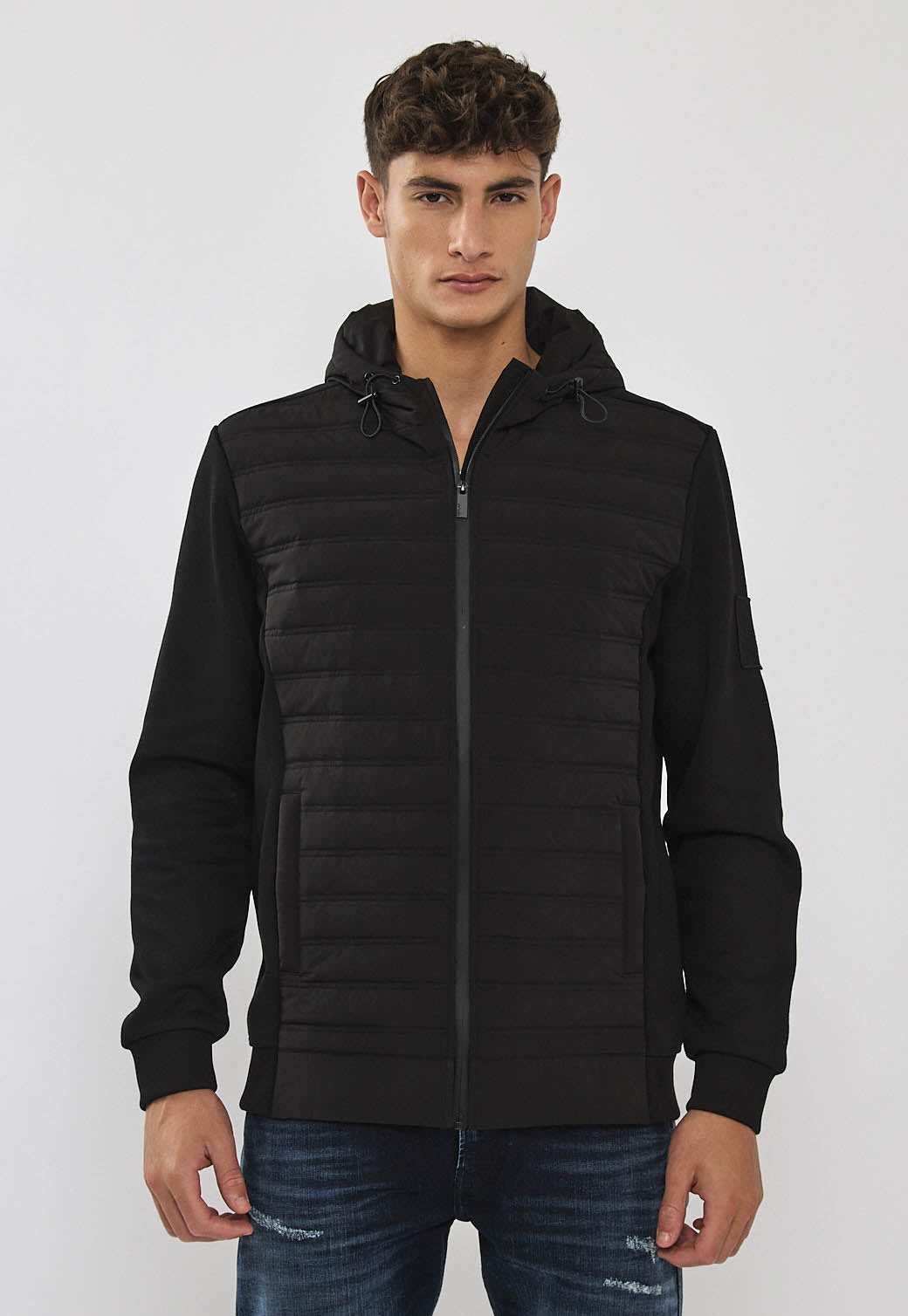 ג'קט לגברים עם רוכסן בצבע שחור