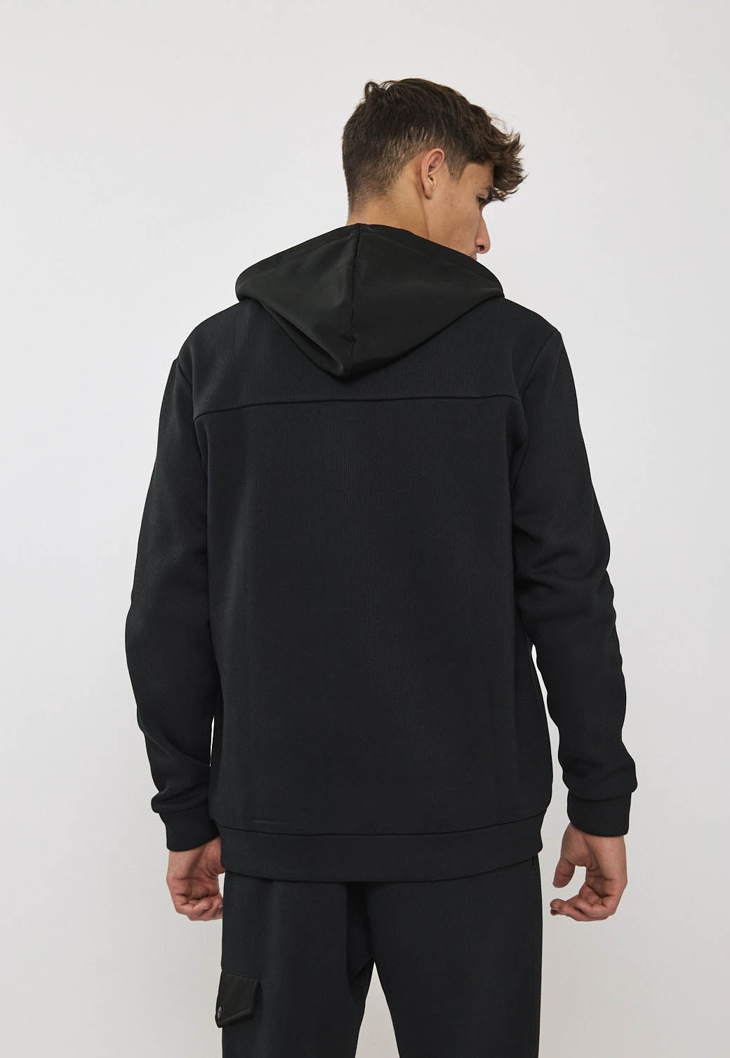 ג'קט אינטרלוק לגברים בצבע שחור