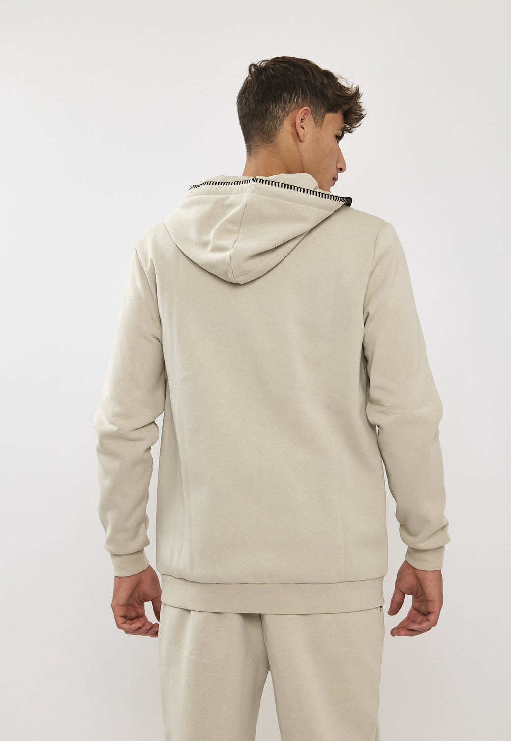 קפוצ׳ון רוכסן לגברים בצבע אבן