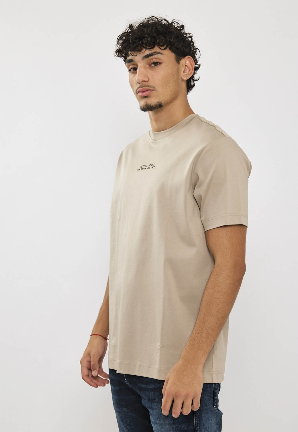 טי-שירט לגברים בצבע חול עם הדפס לוגו