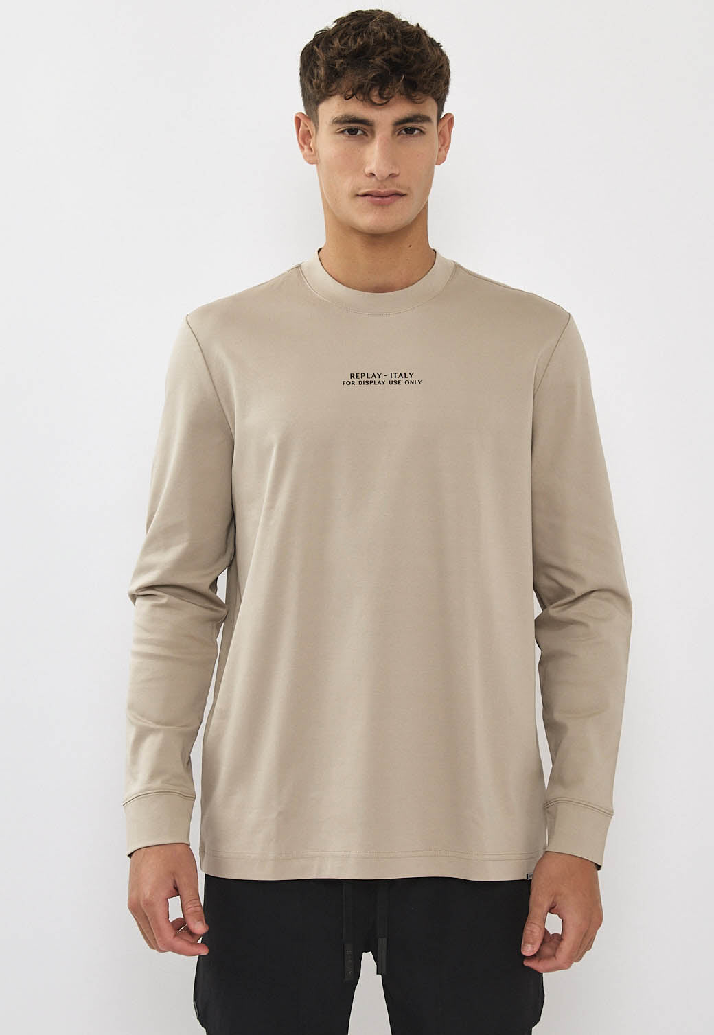 טי-שירט שרוול ארוך לגברים בצבע חול