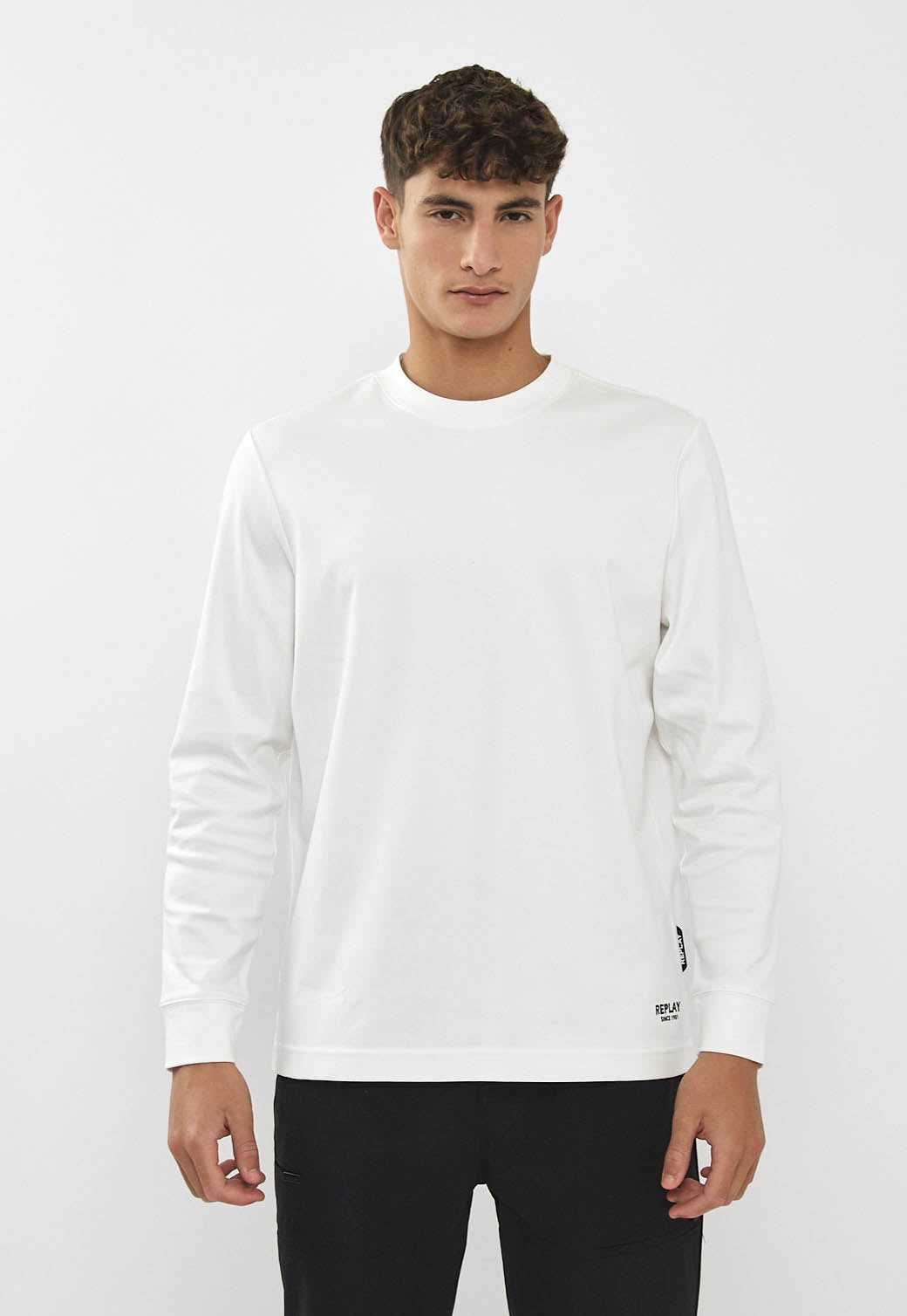 טי-שירט שרוול ארוך לגברים בצבע לבן