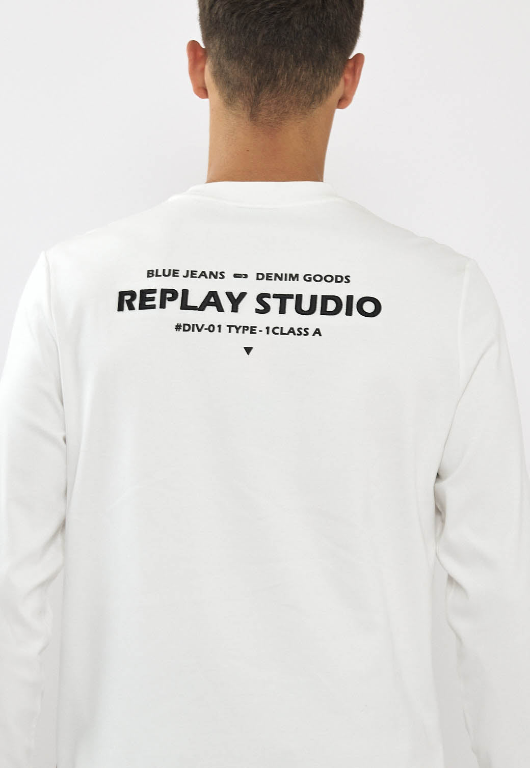 טי-שירט שרוול ארוך לגברים בצבע לבן