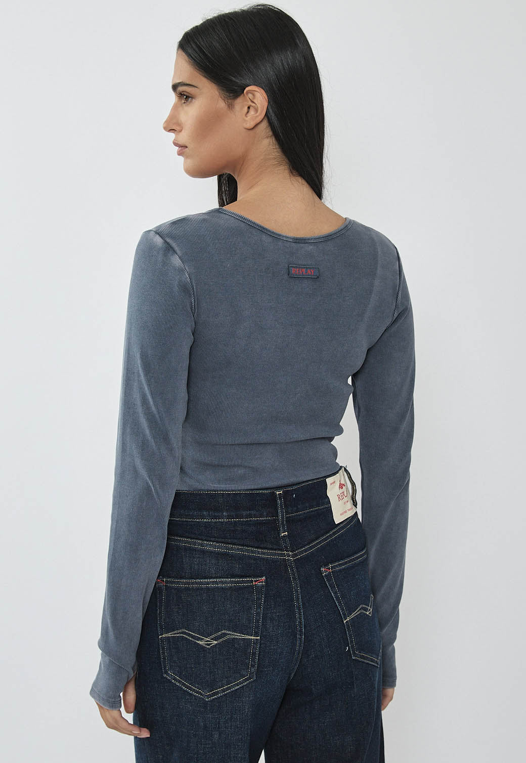 בודיסוט לנשים בצבע אינדיגו עם חיתוך טיפה ומפתח עגול