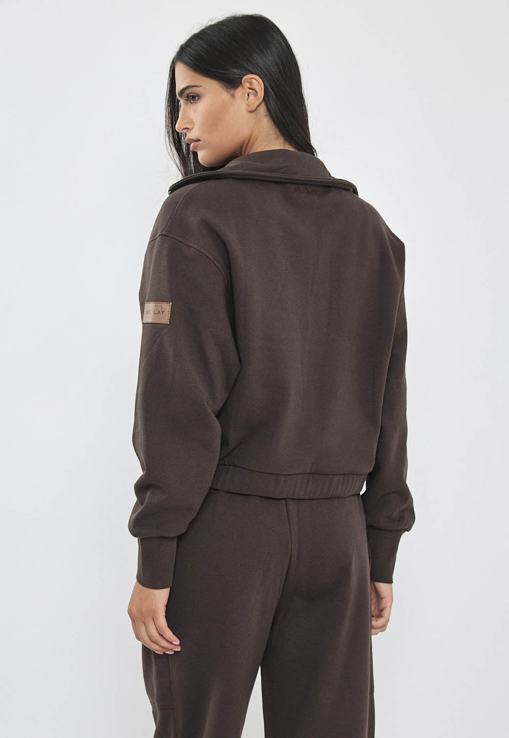 ג'קט קרופ לנשים בצבע חום