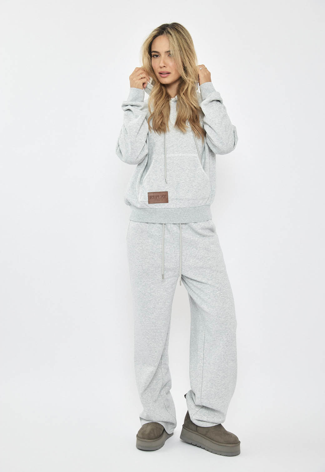 מכנסי טרנינג לנשים W CVC בצבע אפור