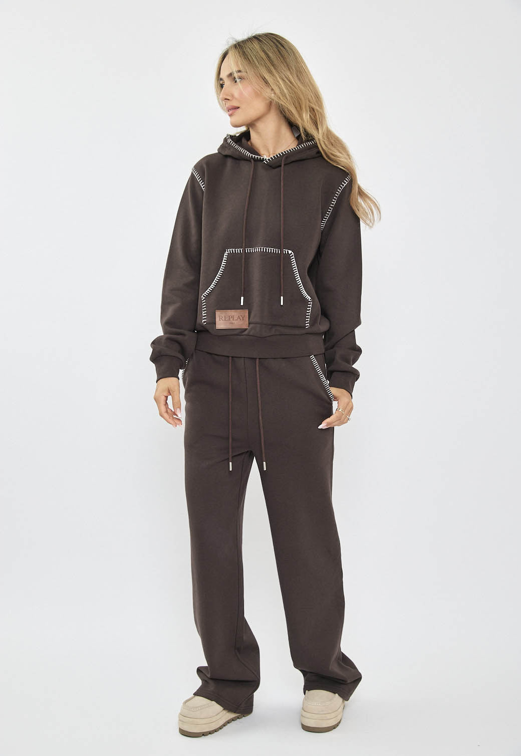 מכנסי טרנינג לנשים CVC LONG PANTS בצבע חום