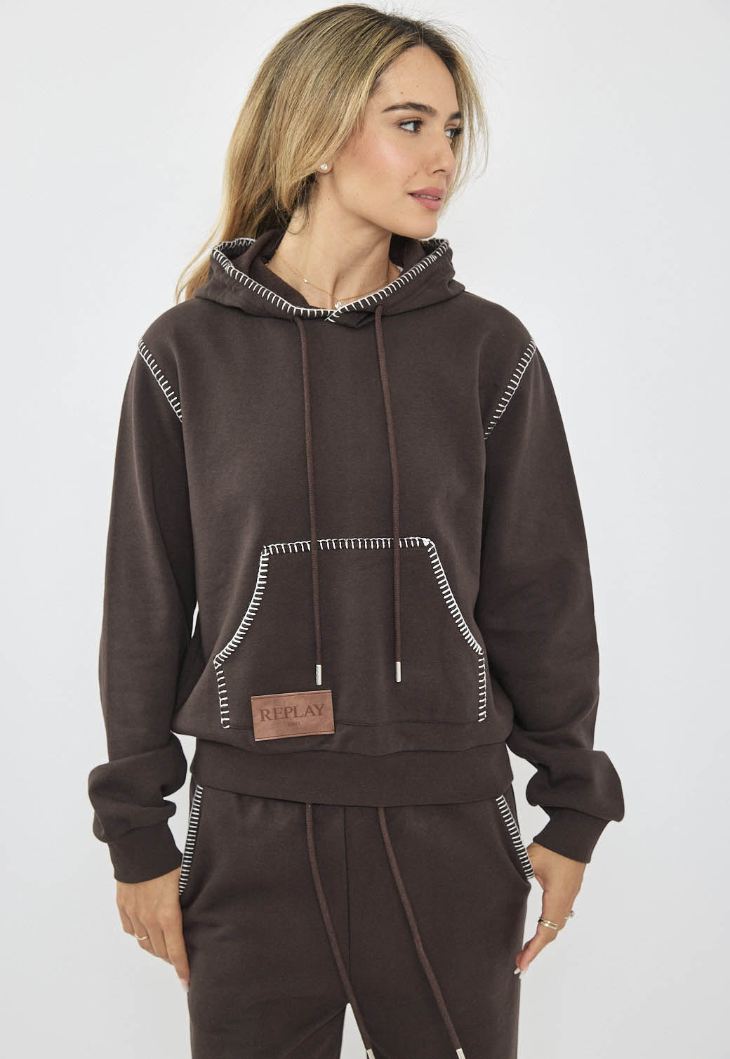 קפוצ'ון לנשים HOODED SWEATSHIRT בצבע חום