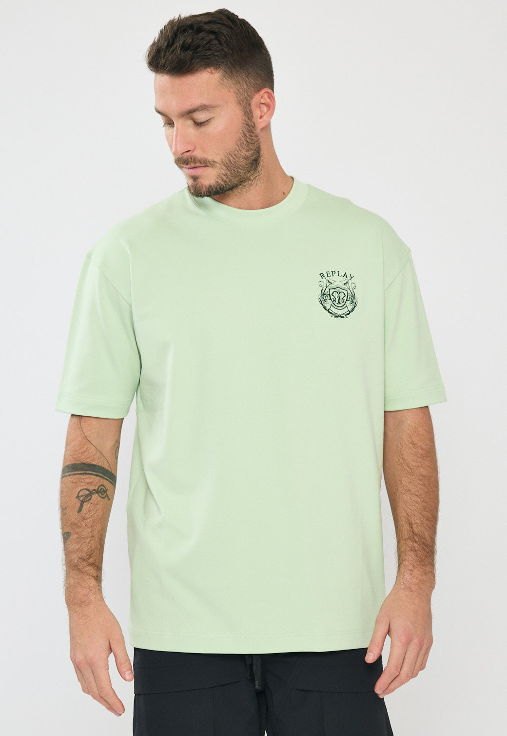 טי-שירט אוברסייז לגברים בצבע ירוק בהיר עם לוגו