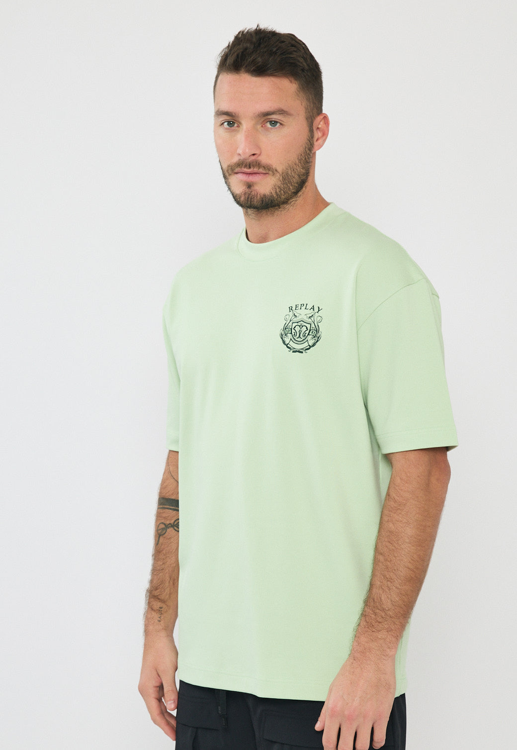 טי-שירט אוברסייז לגברים בצבע ירוק בהיר עם לוגו