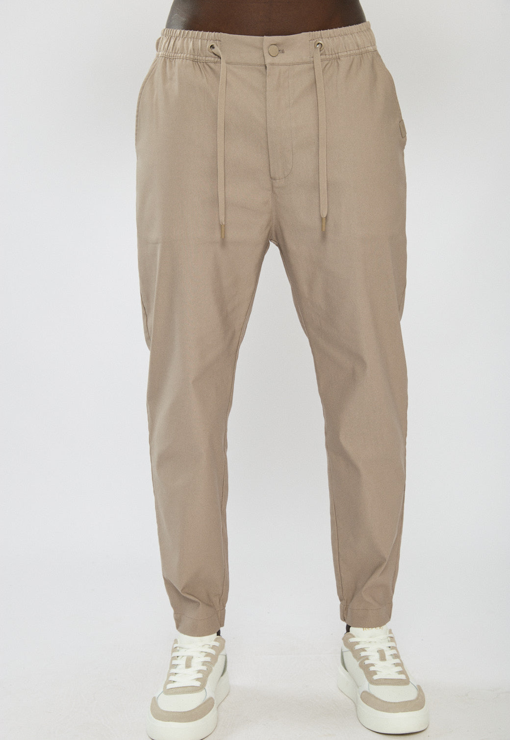 מכנסיים ארוכים לגברים בצבע בז'