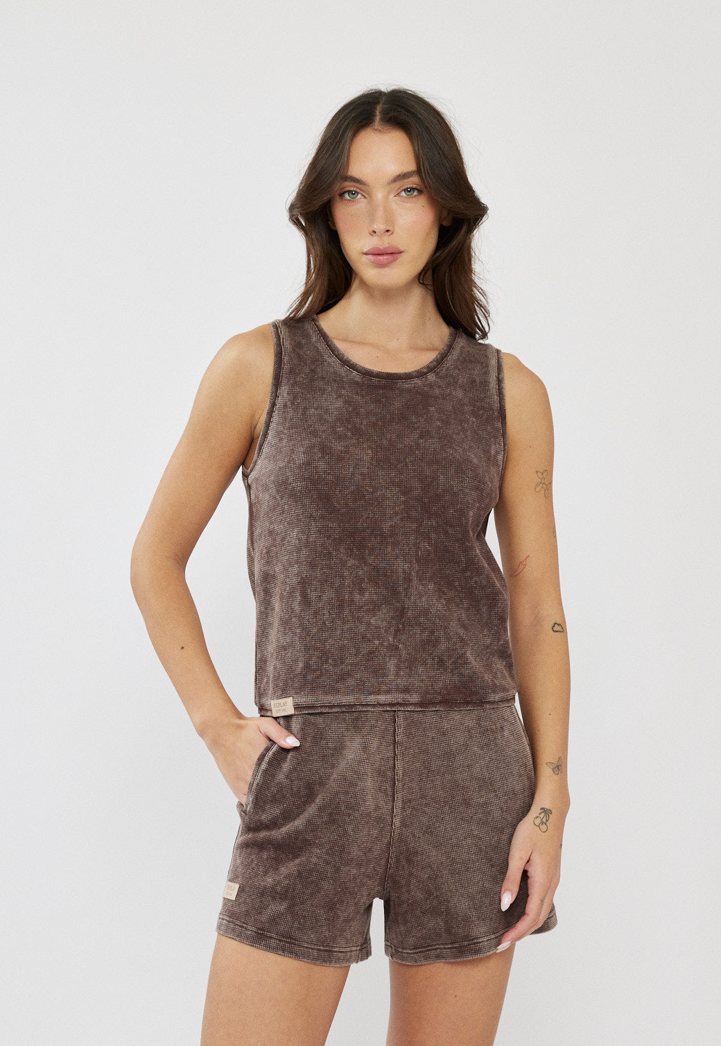 גופיית וופל לנשים בצבע אפור כהה