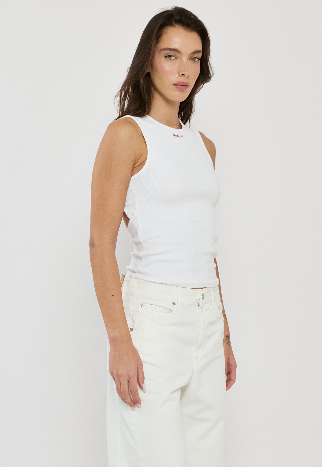 טופ ריב לנשים בצבע לבן