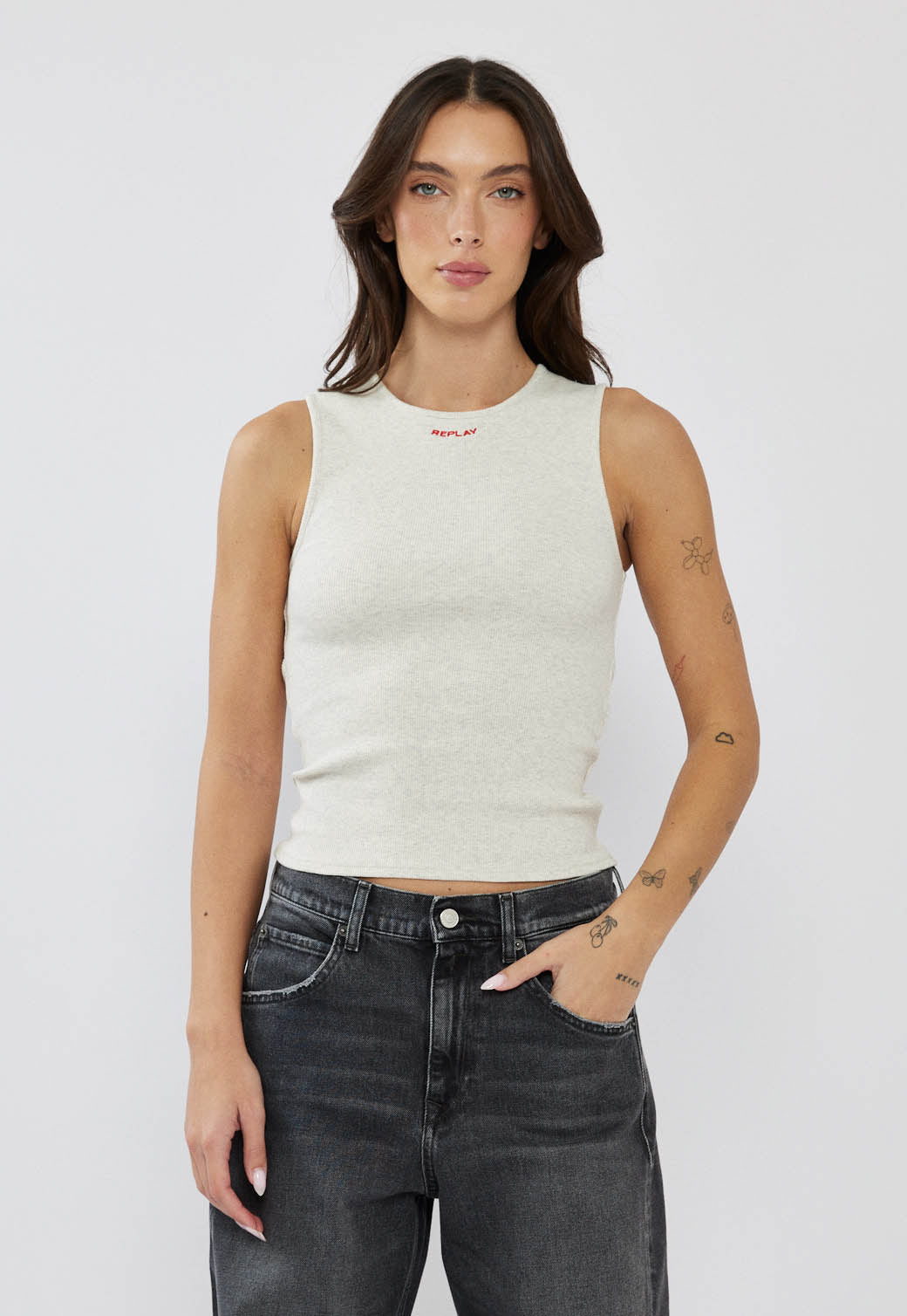 טופ ריב לנשים בצבע אפור