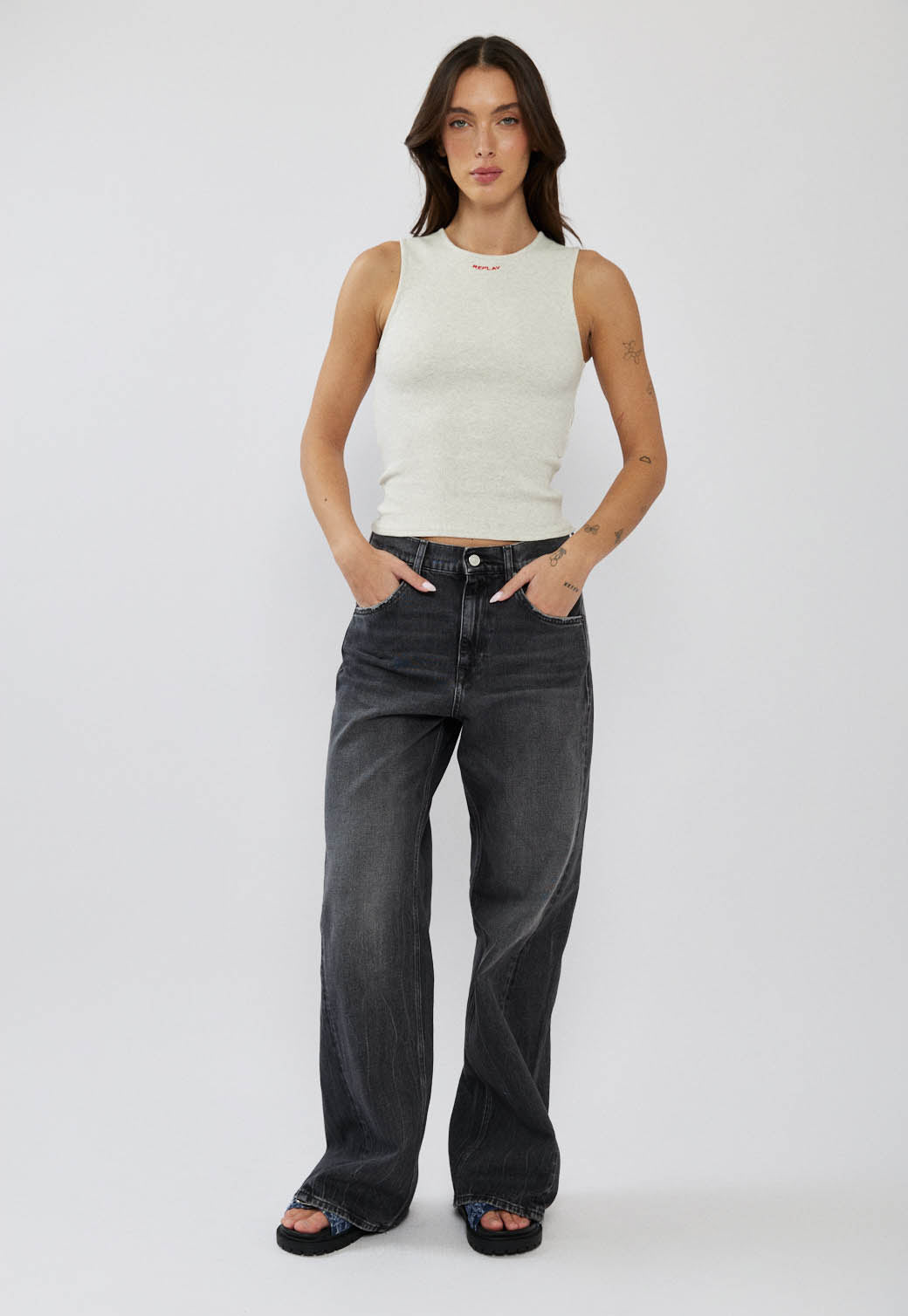 טופ ריב לנשים בצבע אפור