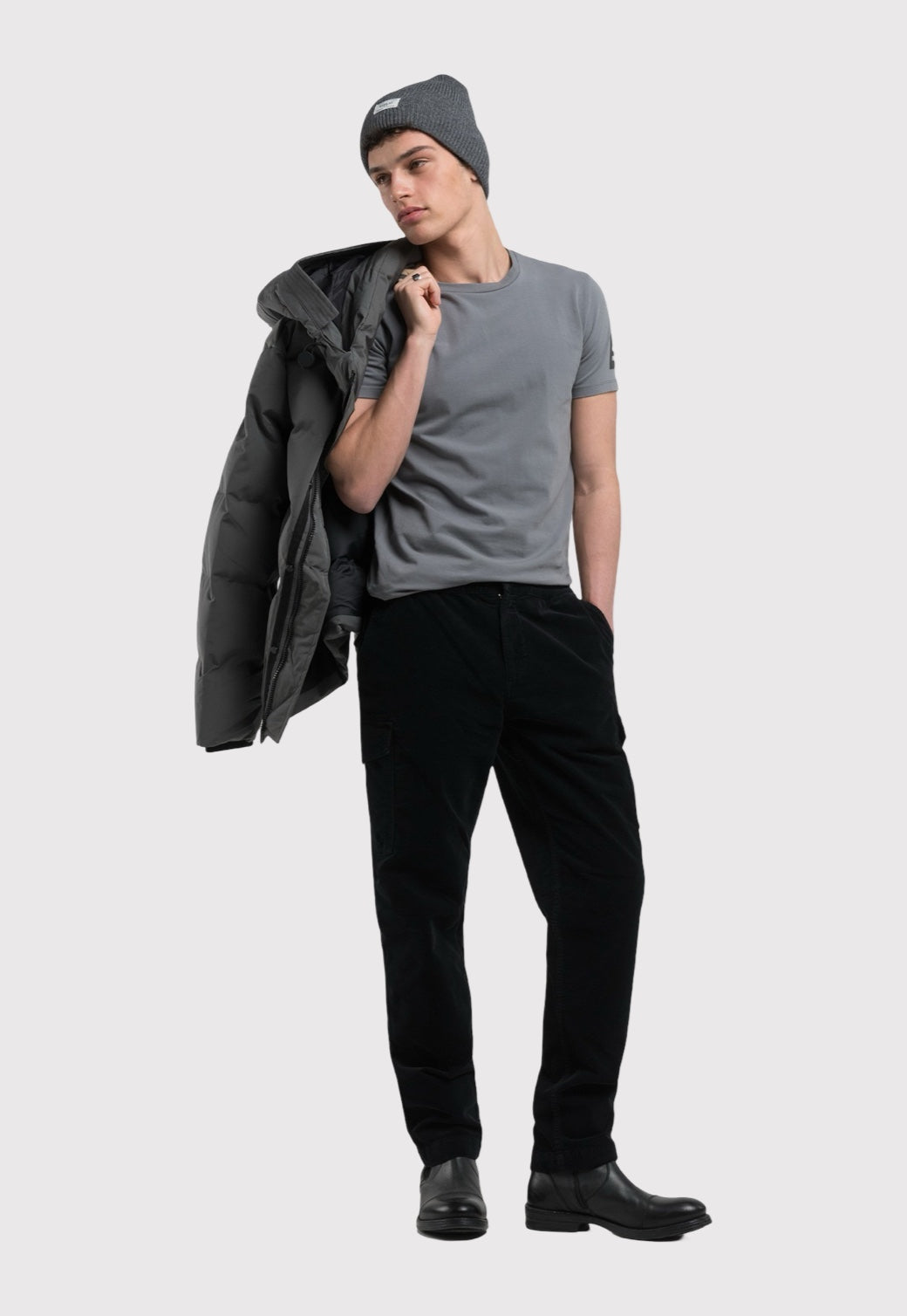 מכנסי קורדרוי בצבע שחור כהה לגברים