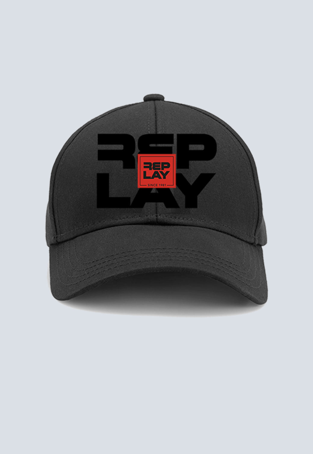 כובע מצחייה שחור עם לוגו