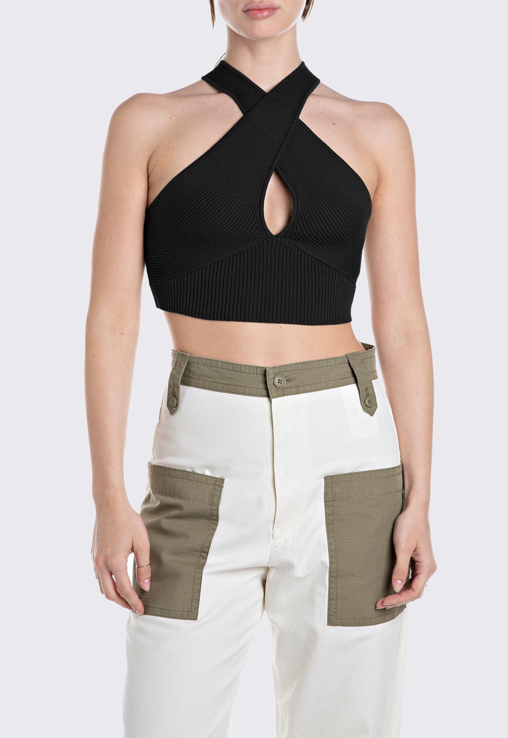 קרופ טופ ריב בצבע שחור