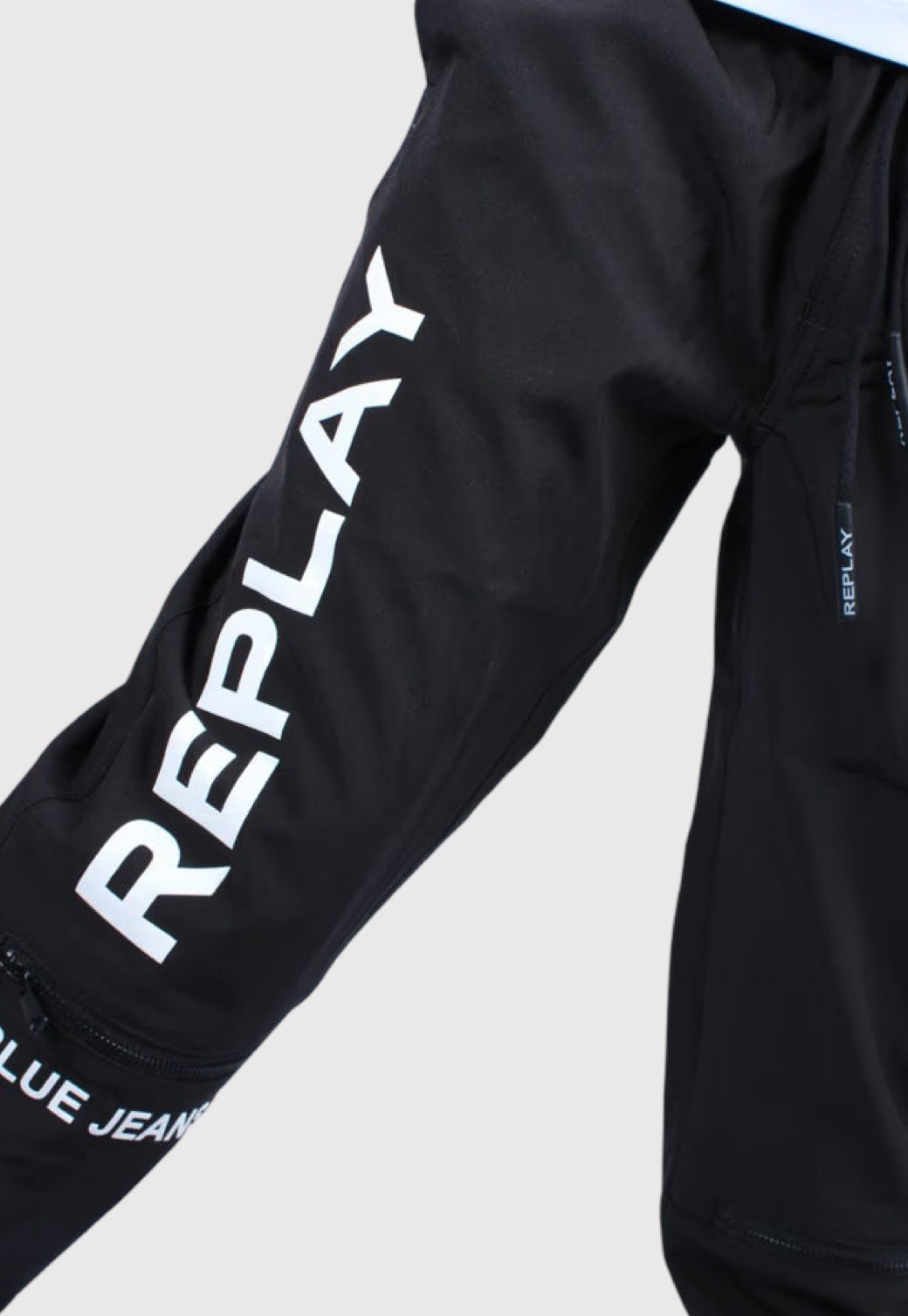 מכנסי צ'ינו לילדים בצבע שחור-לבן