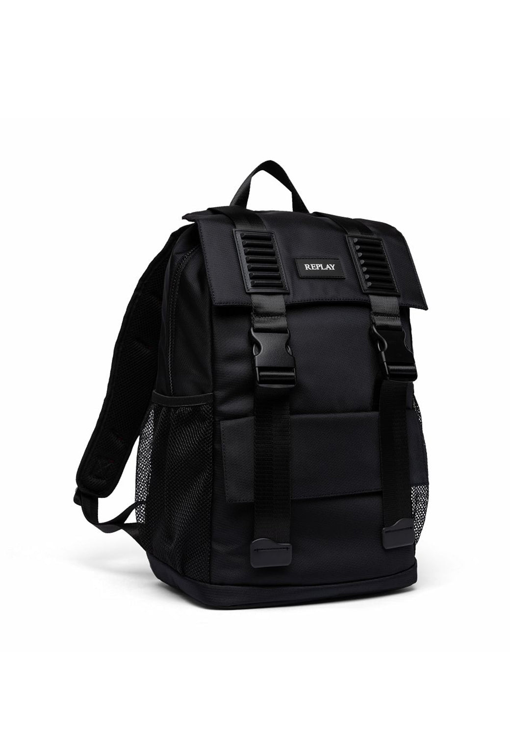 תיק גב שחור עם אבזמי הצמדה קדמיים